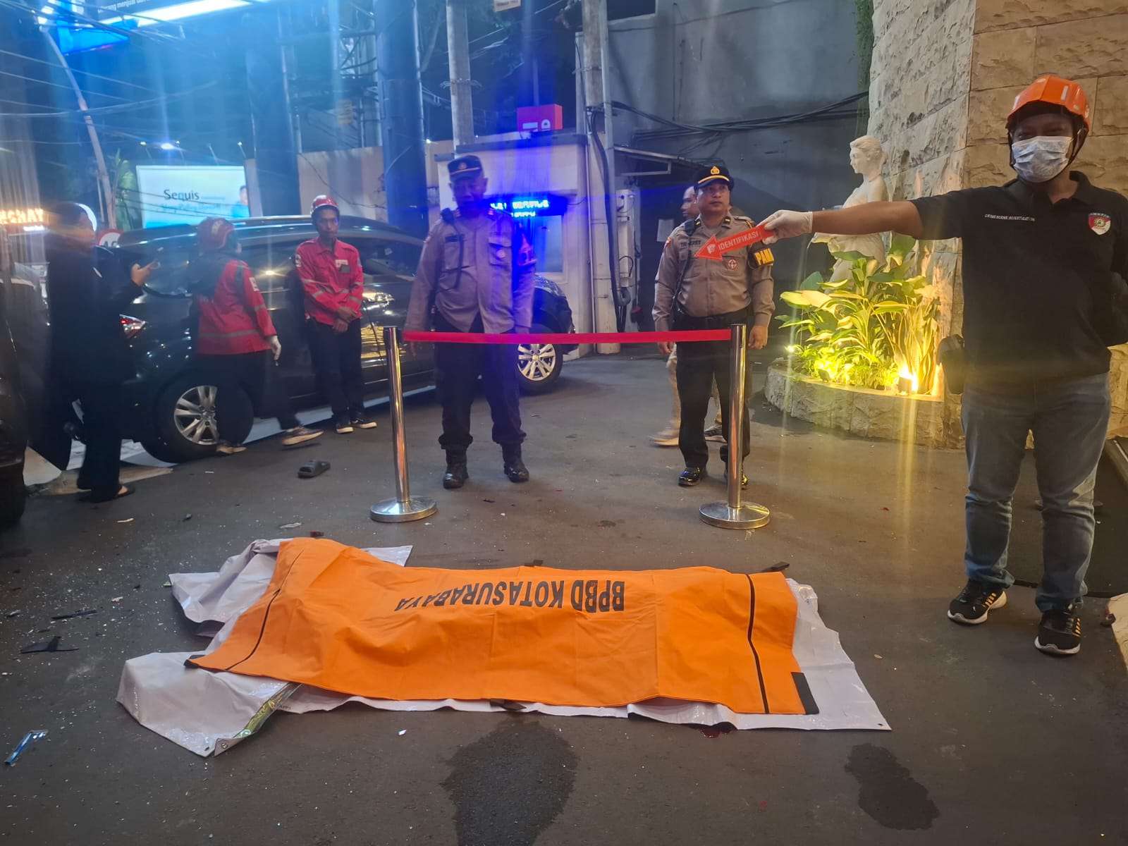 Tragedi Berdarah Hotel Gold Vitel, Pria Muda Tewas Terjatuh