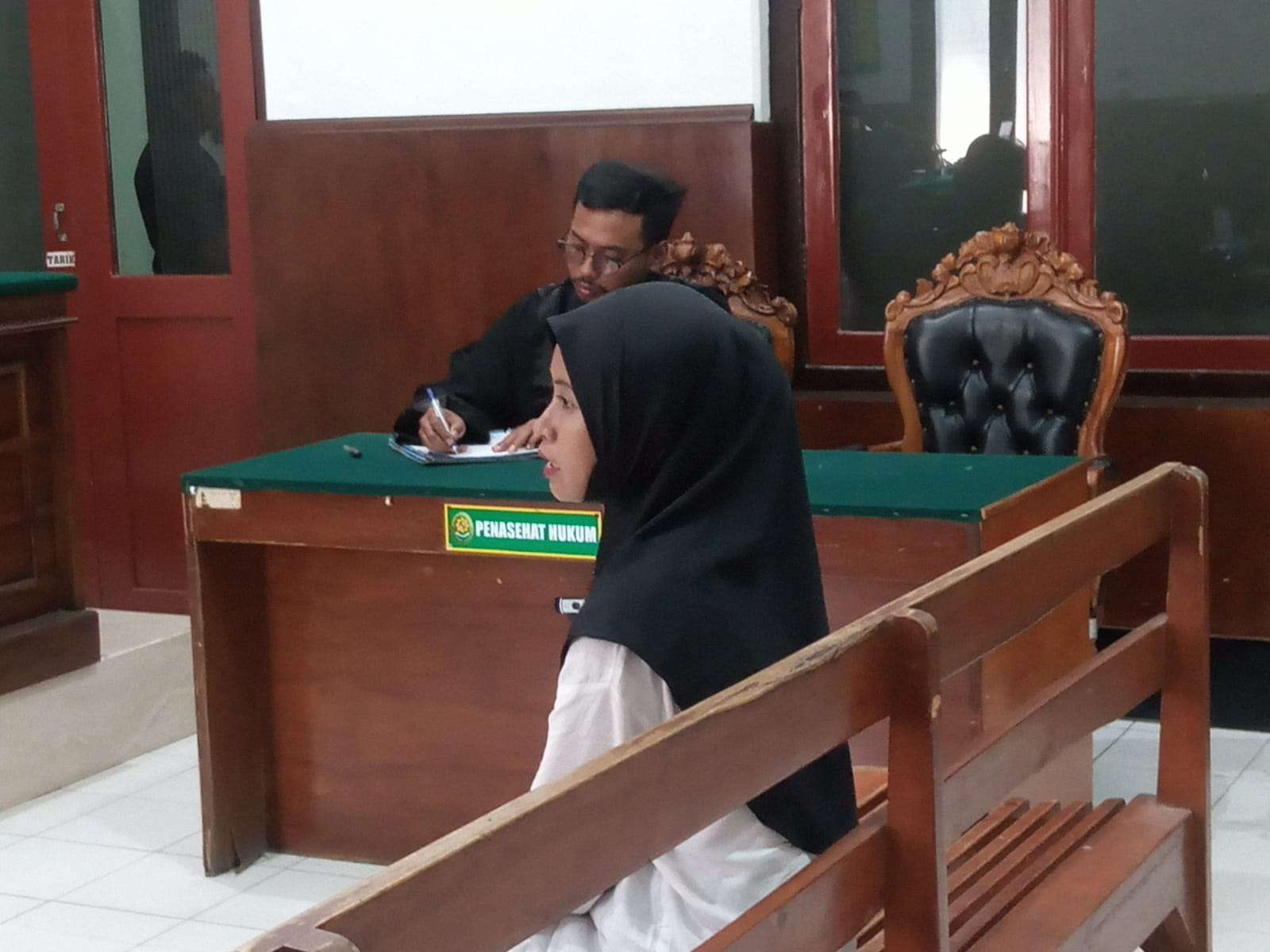 Pencurian Dana Surabaya, Nur Hasanah Ungkap Ancaman